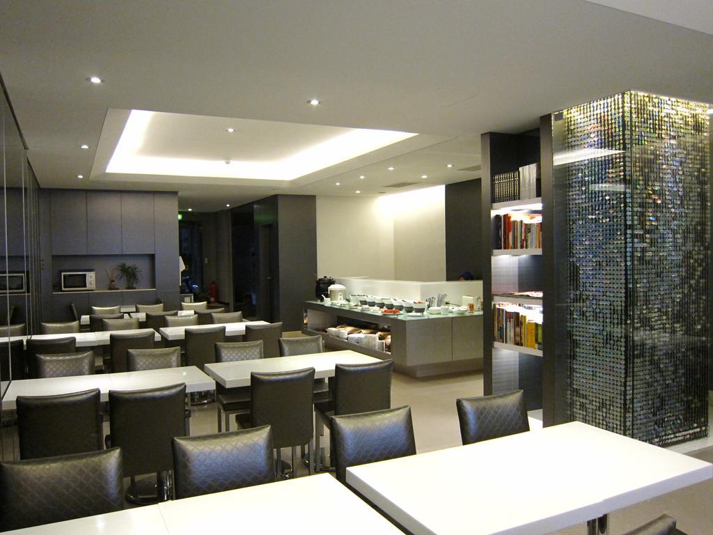 קילונג Harbor View Hotel מראה חיצוני תמונה