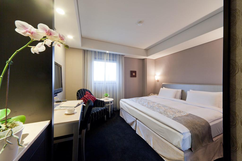 קילונג Harbor View Hotel חדר תמונה