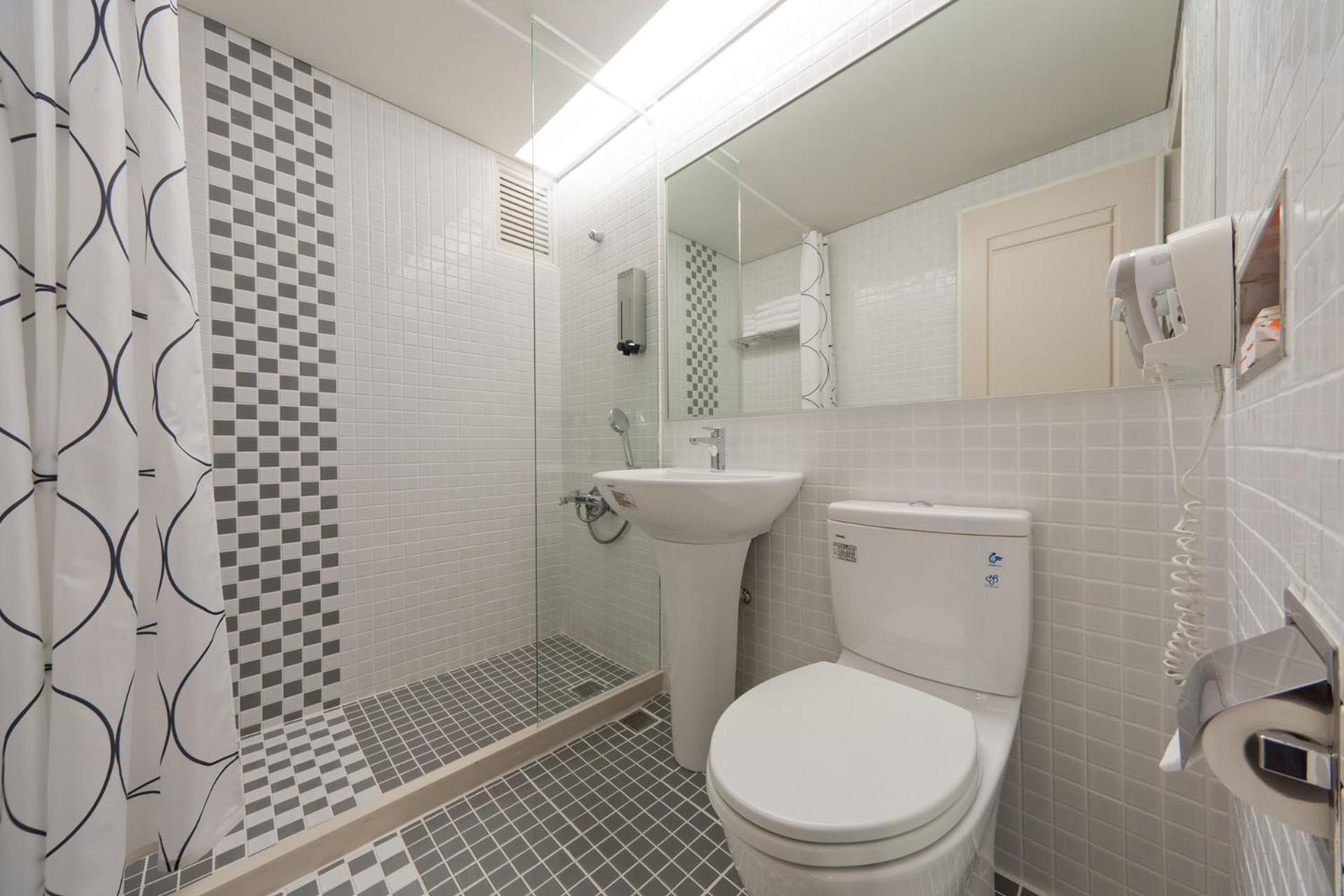 קילונג Harbor View Hotel מראה חיצוני תמונה